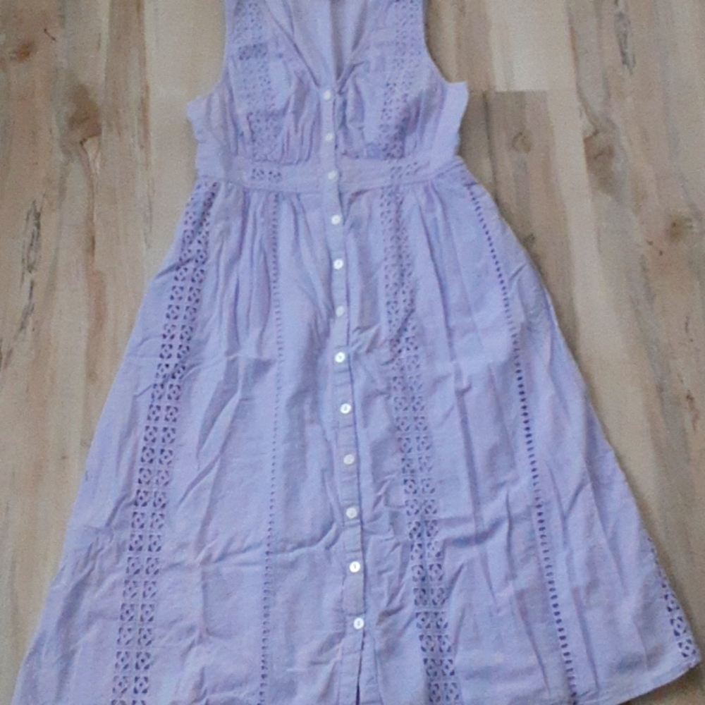 UNIVERSQL THREAD Purple, midi dress. Button up. Size 6.